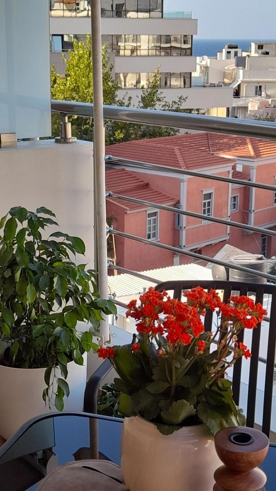 Dione Loft Apartment *