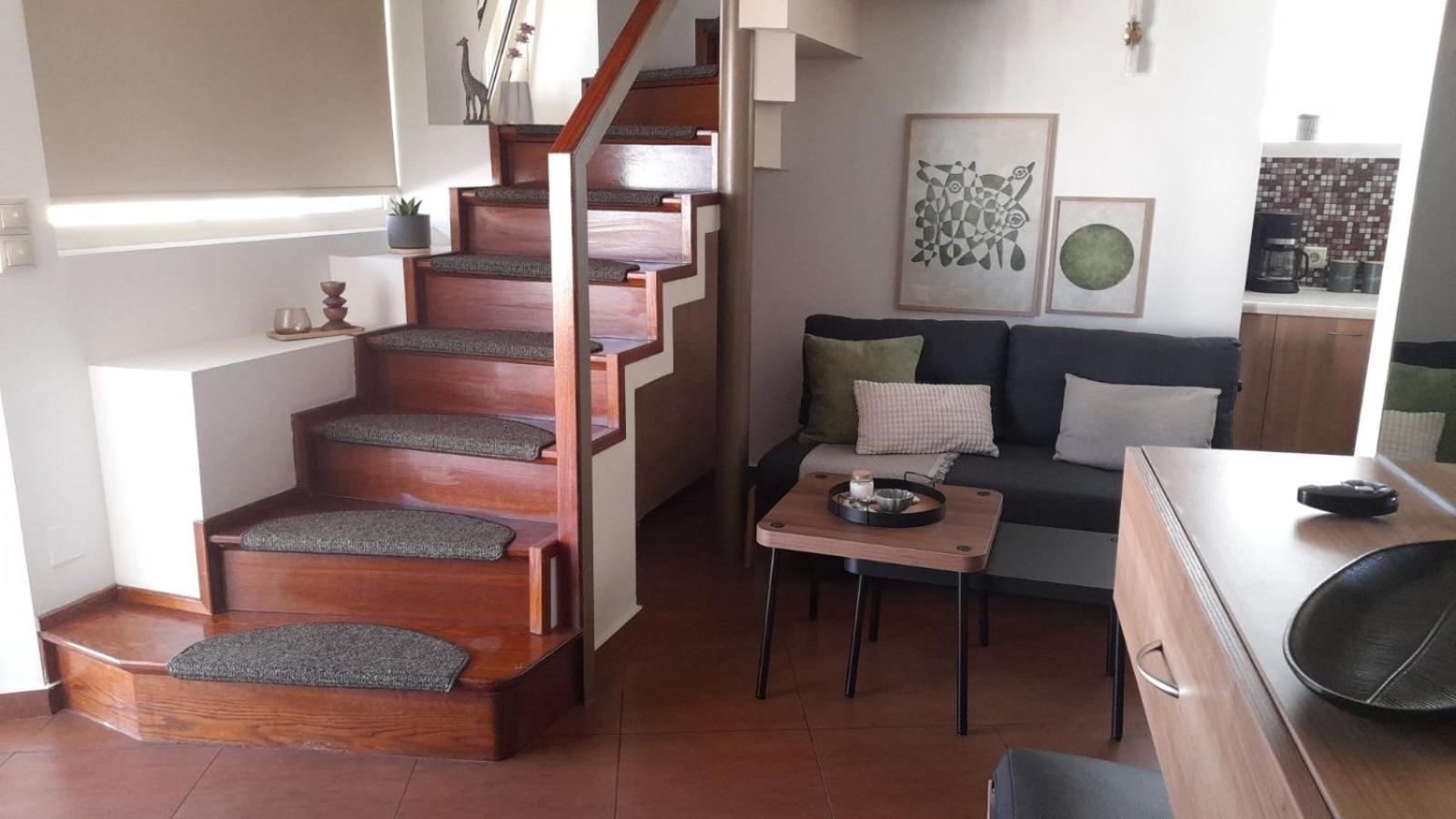Dione Loft *